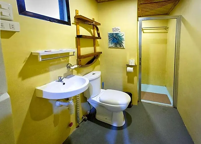 Hotel Camotes-hidden-huts 3*